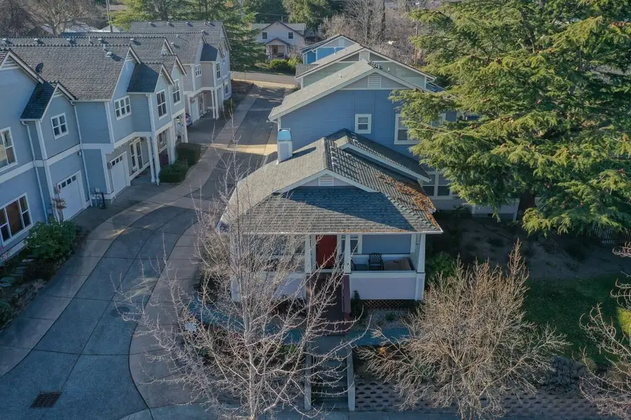 472 Scenic Drive, Ashland, OR 97520 - #2