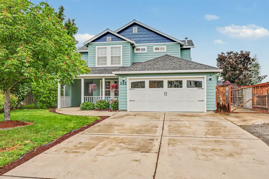 545 Diego Court, Central Point, OR 97502 - #2