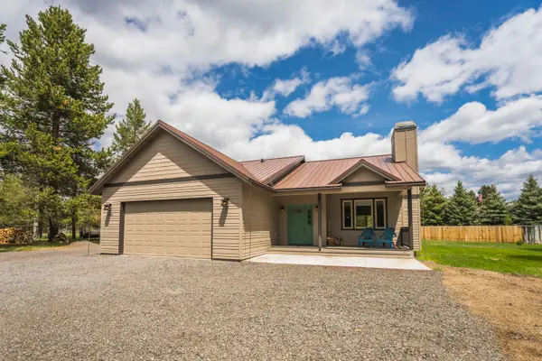 52790 Meadow Lane, La Pine, OR 97739