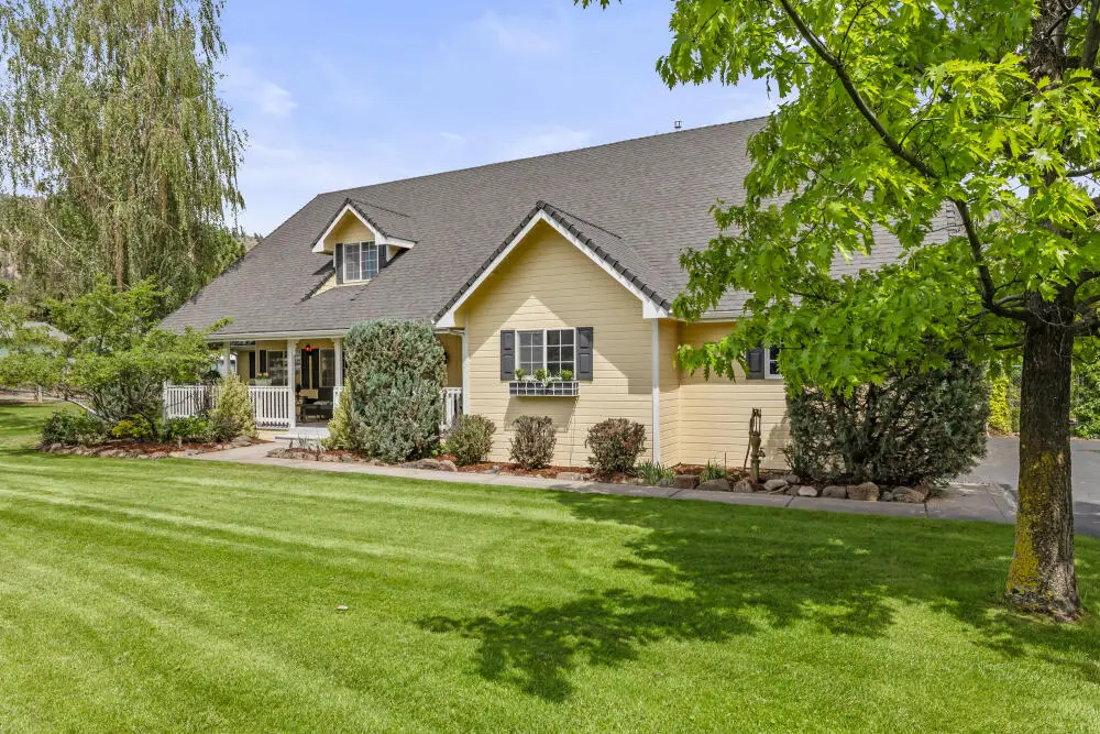 3619 Plum Bush, Klamath Falls, OR 97603 - #1