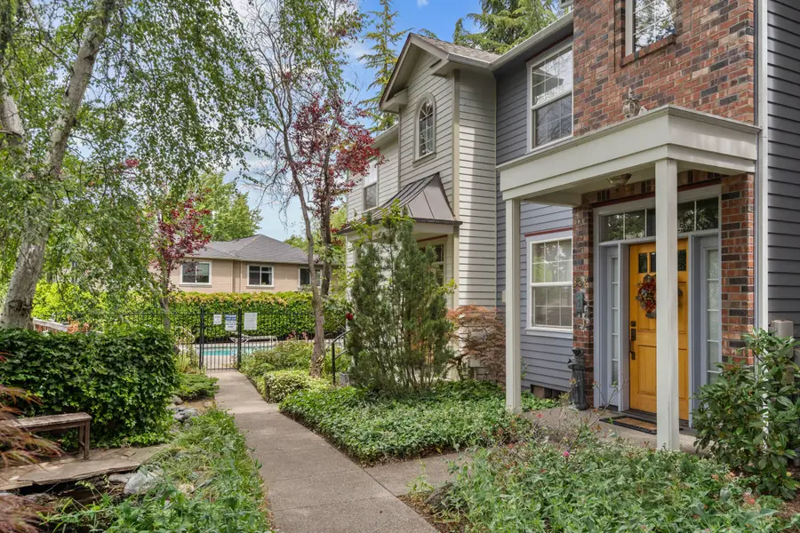 820 Park Street, Ashland, OR 97520 - #2