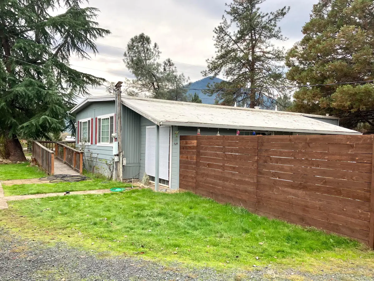 8720 Highway 238, Jacksonville, OR 97530 - #1