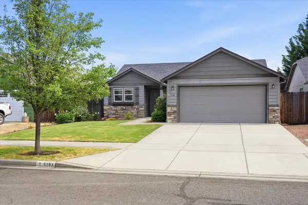 518 Woodlark Drive, Medford, OR 97501