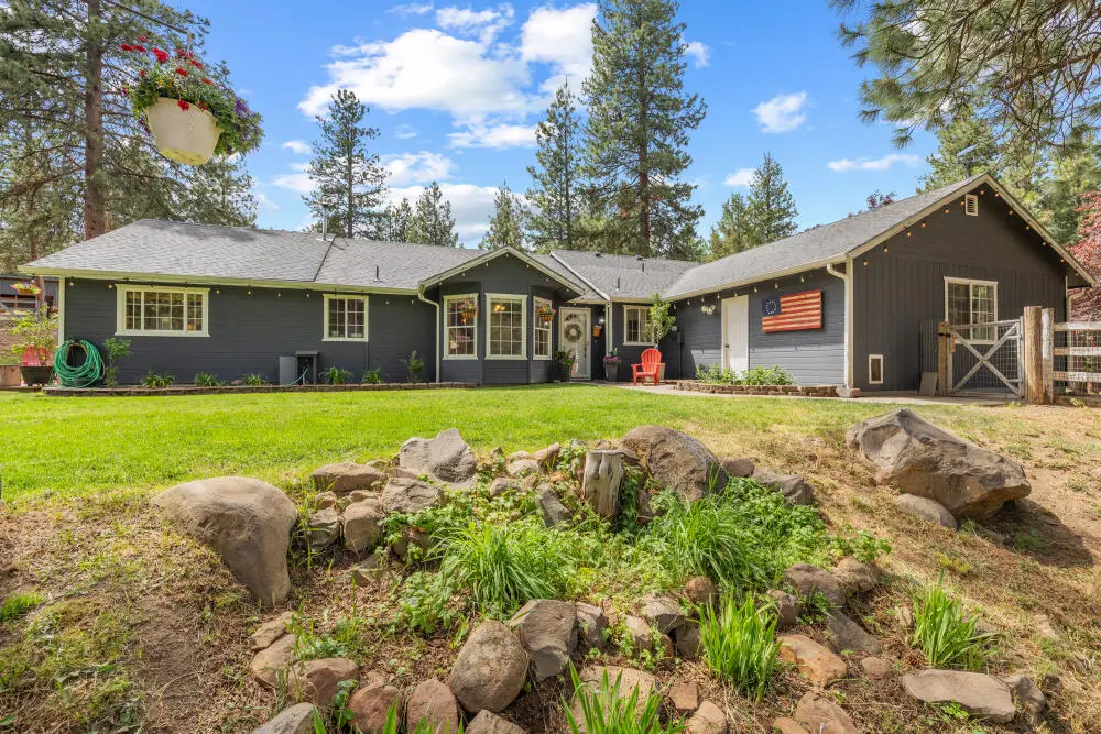 16320 Hillcrest Road, Klamath Falls, OR 97603 - #1