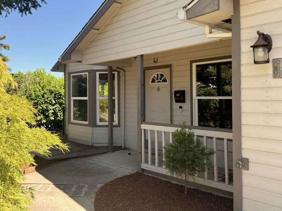 808 N Keene Way Drive, Medford, OR 97504 - #2