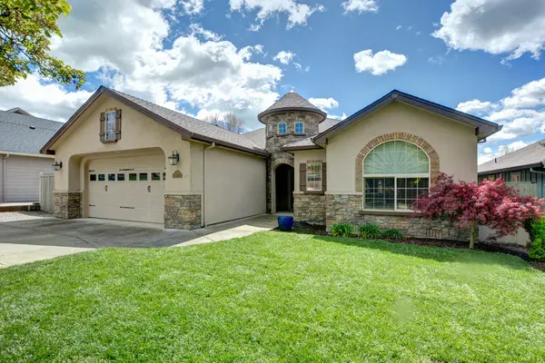 3764 Calle Vista Drive, Medford, OR 97504