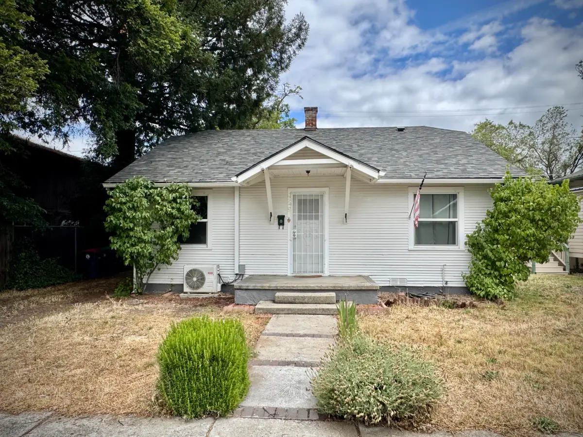 429 S Grape Street, Medford, OR 97501 - #1