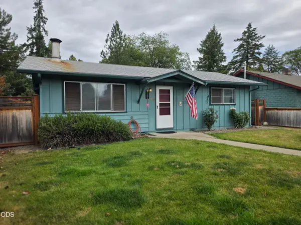 1716 SW K Street, Grants Pass, OR 97526