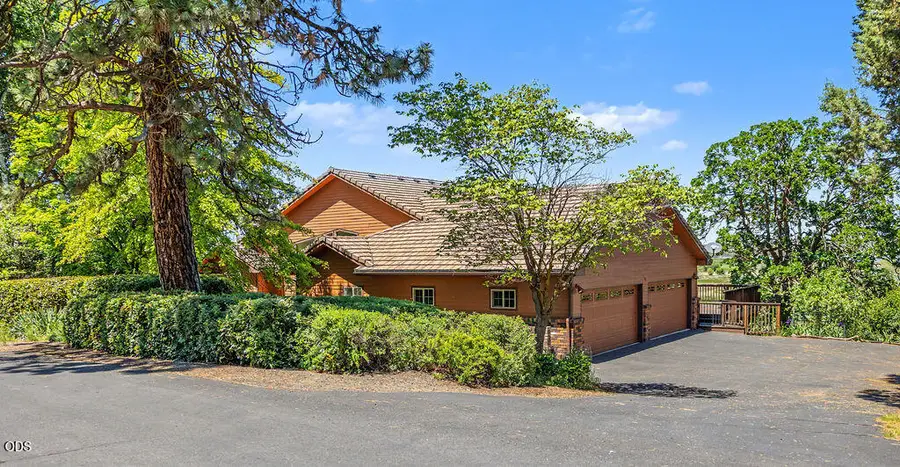 12065 Kestrel Road, Klamath Falls, OR 97601 - #3