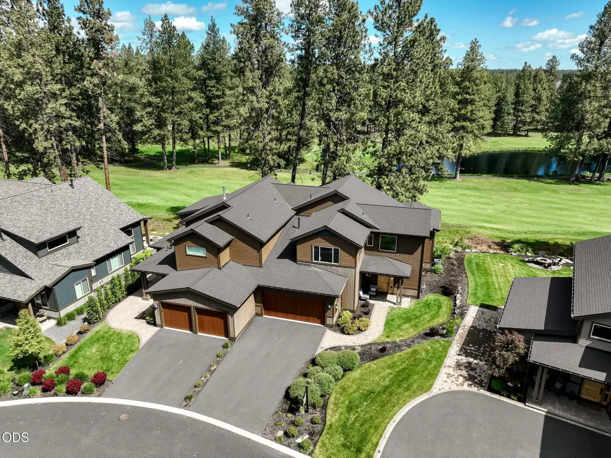 60454 Kangaroo Loop, Bend, OR 97702 - #1
