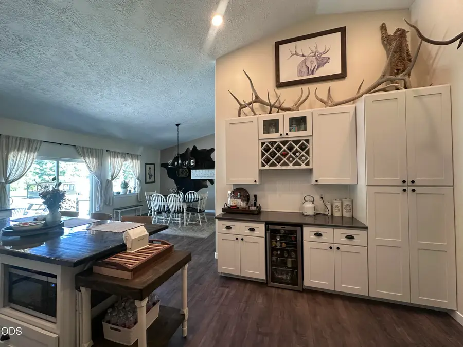 34541 Castle Drive, Chiloquin, OR 97624 - #3
