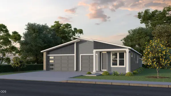 1264 NW Fairway Road #144, Madras, OR 97741