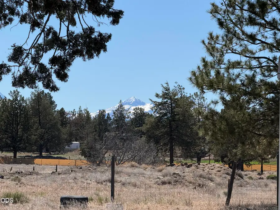 7651 SW Canal Boulevard, Redmond, OR 97756 - #2
