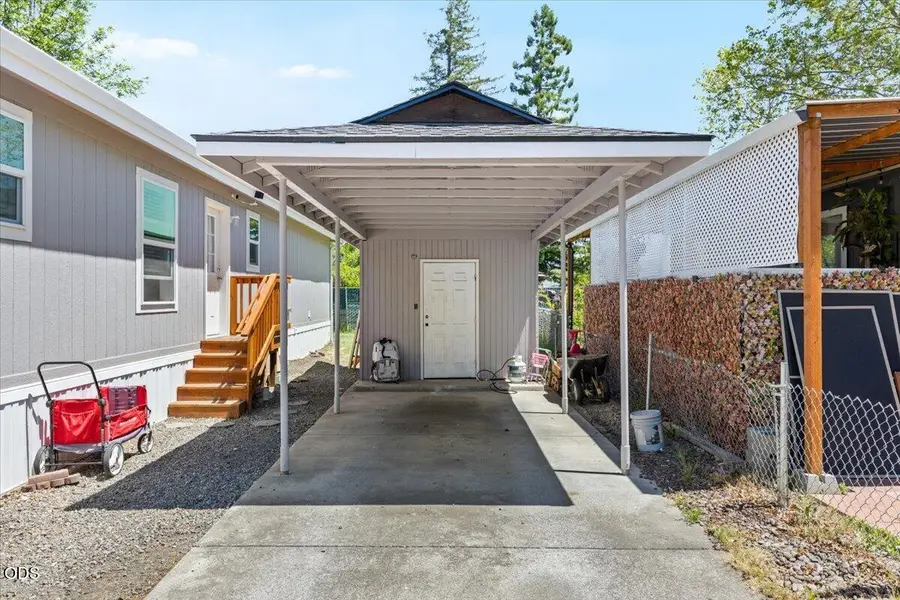 872 Mindy Sue, Medford, OR 97501 - #2