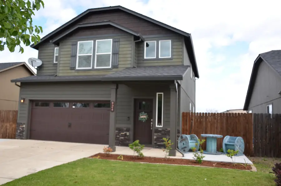 924 Pendleton Drive, Medford, OR 97501 - #2