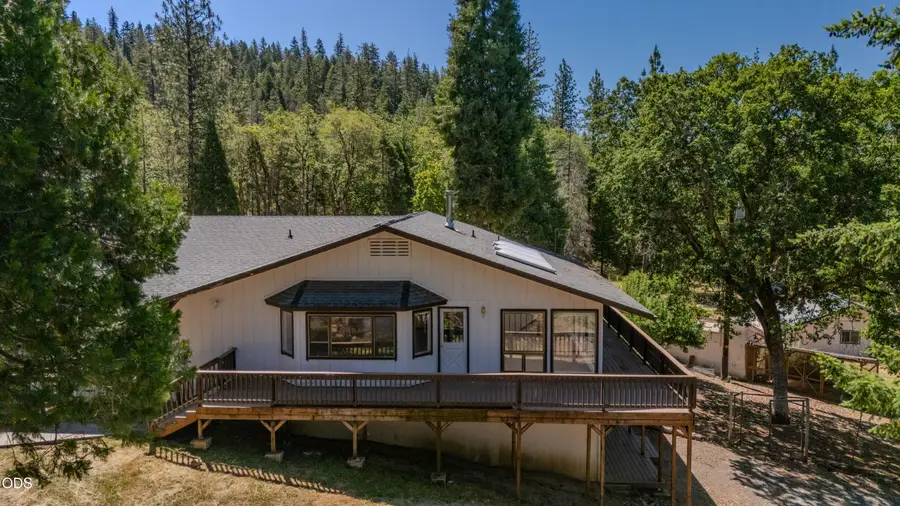 6900 Pleasant Creek Road, Rogue River, OR 97537 - #2