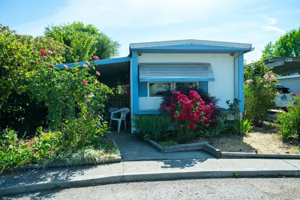 2252 Table Rock Road #SPC 107, Medford, OR 97501