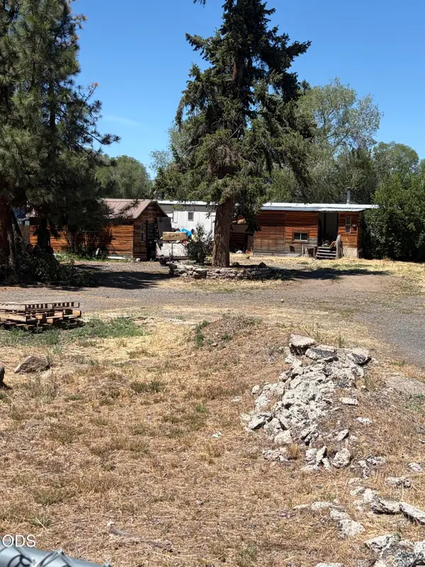 1757 SE Paulina Highway, Prineville, OR 97754