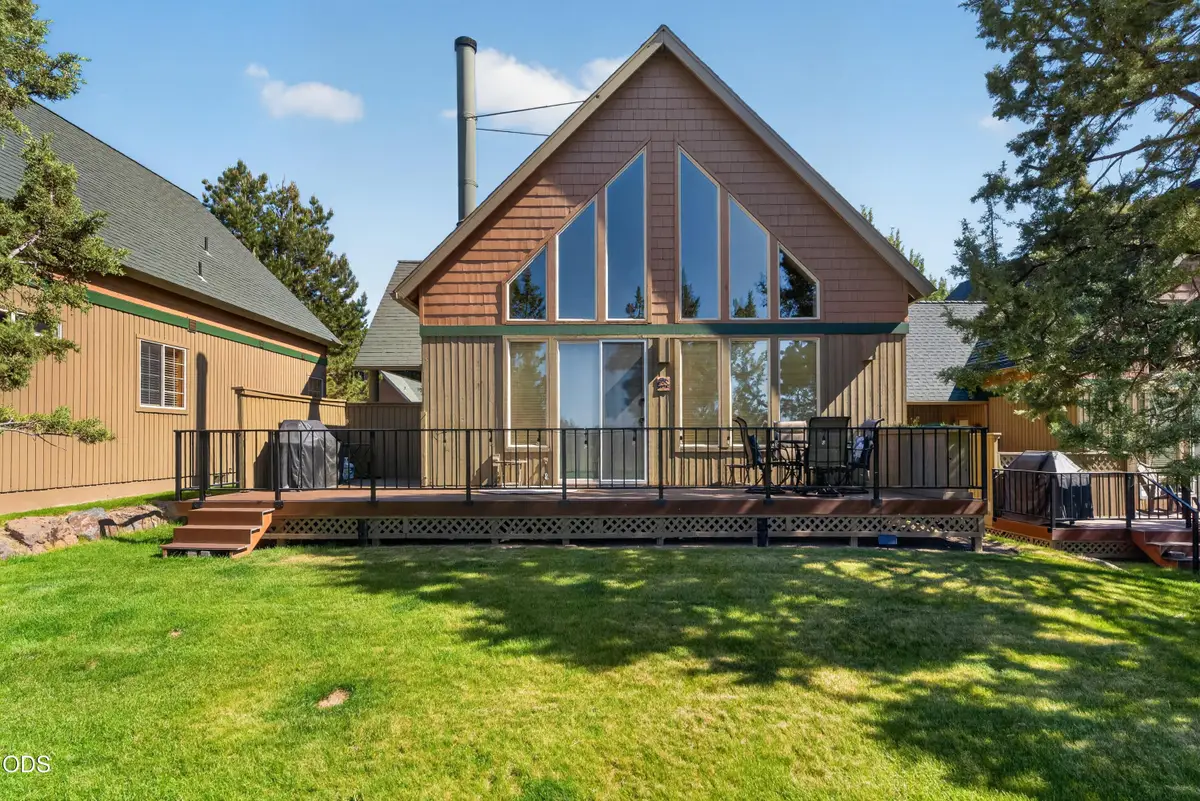 8778 Cliff Swallow Drive, Redmond, OR 97756 - #1