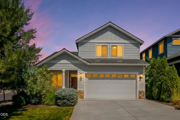 20768 NE Horizon Ridge Place, Bend, OR 97701