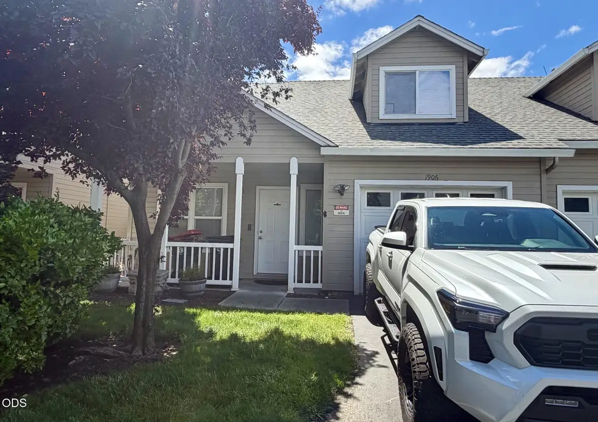 1906 Pebble Way, Medford, OR 97504 - #1