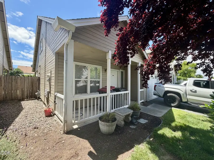 1906 Pebble Way, Medford, OR 97504 - #2