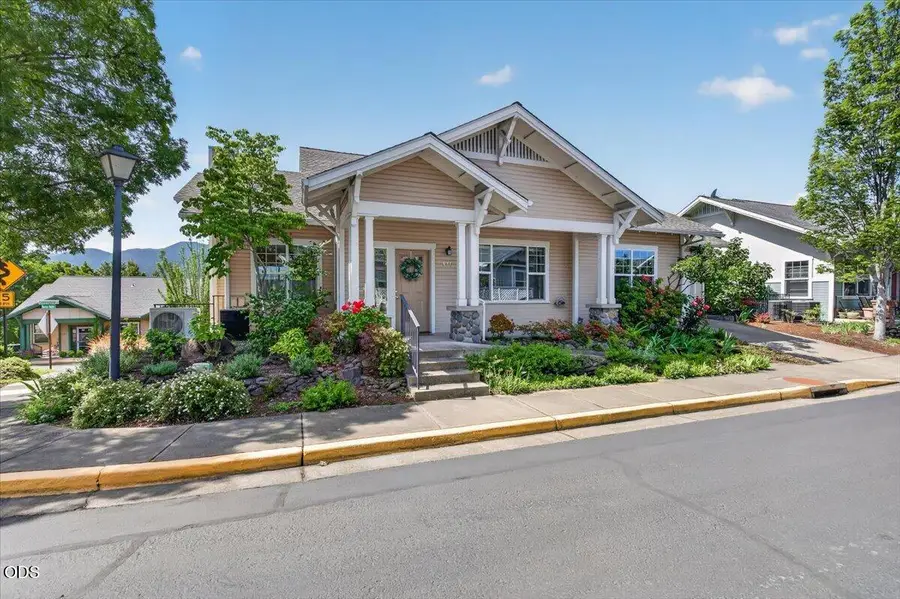 846 Stony Point, Ashland, OR 97520 - #2