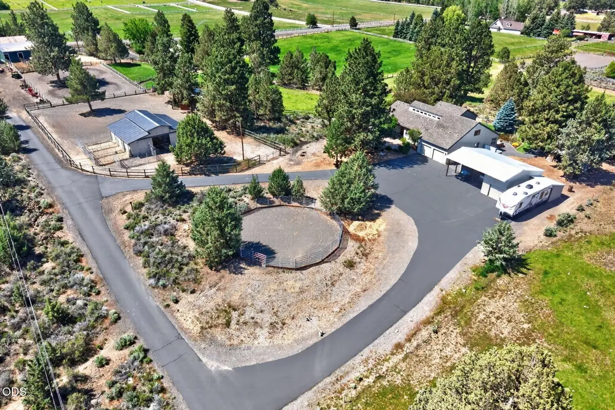 60376 Arnold Market, Bend, OR 97702 - #1
