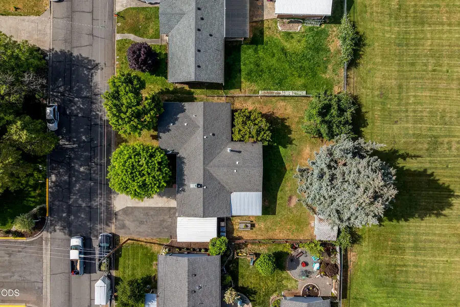 1120 SW Cottonwood Street, Grants Pass, OR 97526 - #3