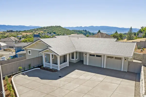 5615 Autumn Park Drive, Medford, OR 97504