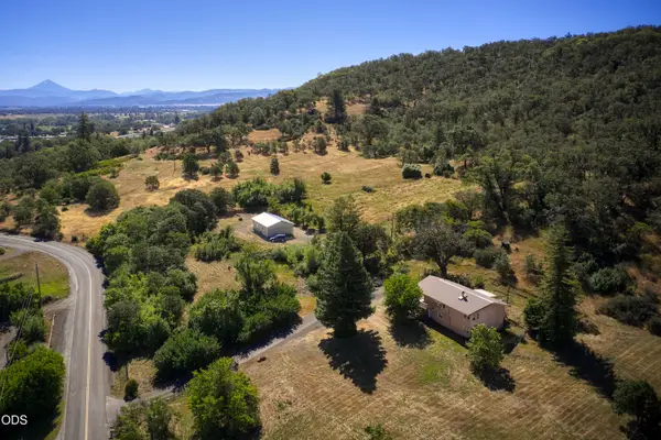 6530 Tolo Road, Central Point, OR 97502