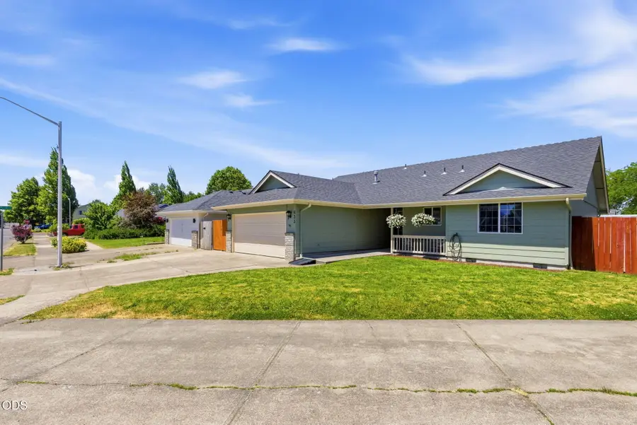 633 Cedar Street, Independence, OR 97351 - #3