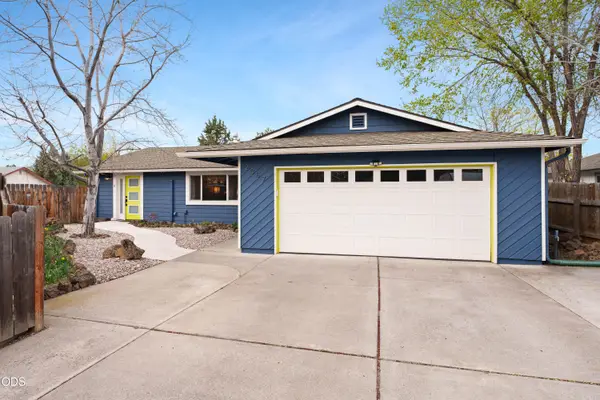 2087 NE Mistletoe Court #1 & 2, Bend, OR 97701
