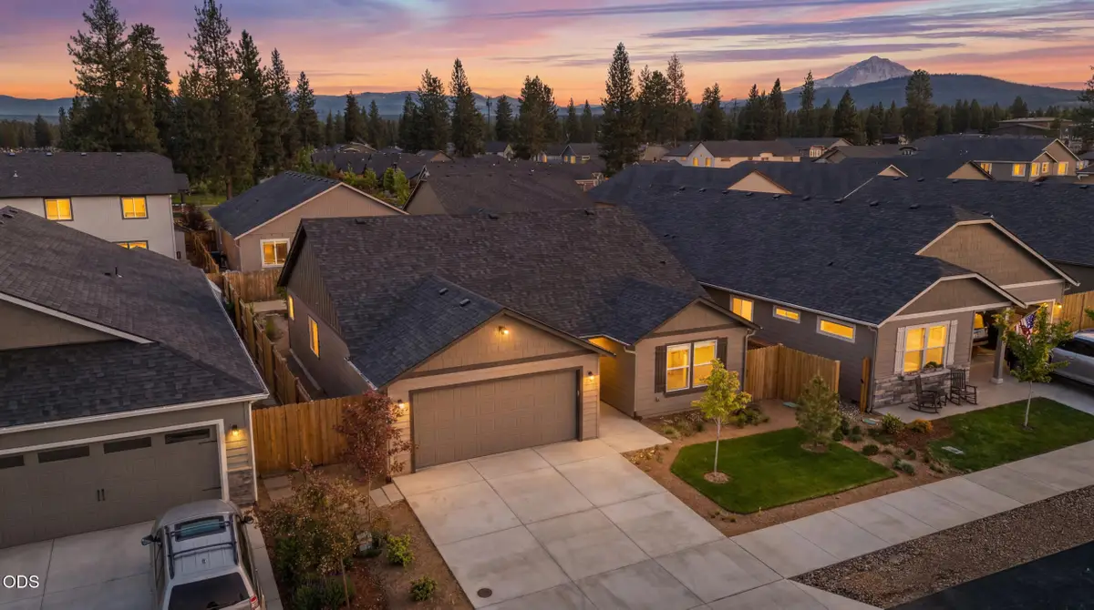 1785 W Williamson Avenue, Sisters, OR 97759 - #1
