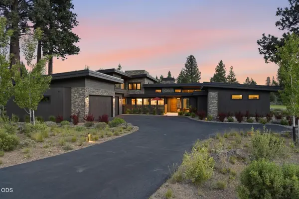 61591 Hosmer Lake Drive, Bend, OR 97702