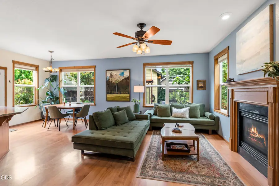 149 Graham Way, Talent, OR 97540 - #2