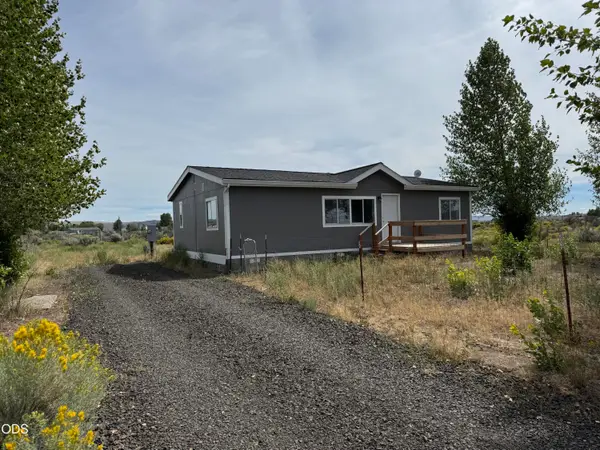 58282 Maple Circle Circle N, Christmas Valley, OR 97641