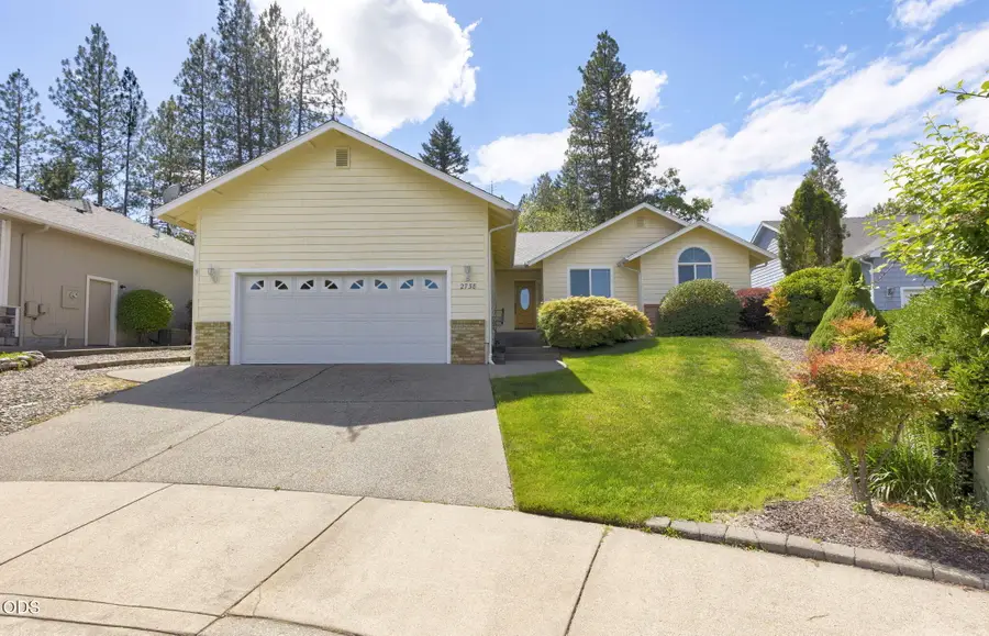 2738 SW Trinity Way, Grants Pass, OR 97527 - #2