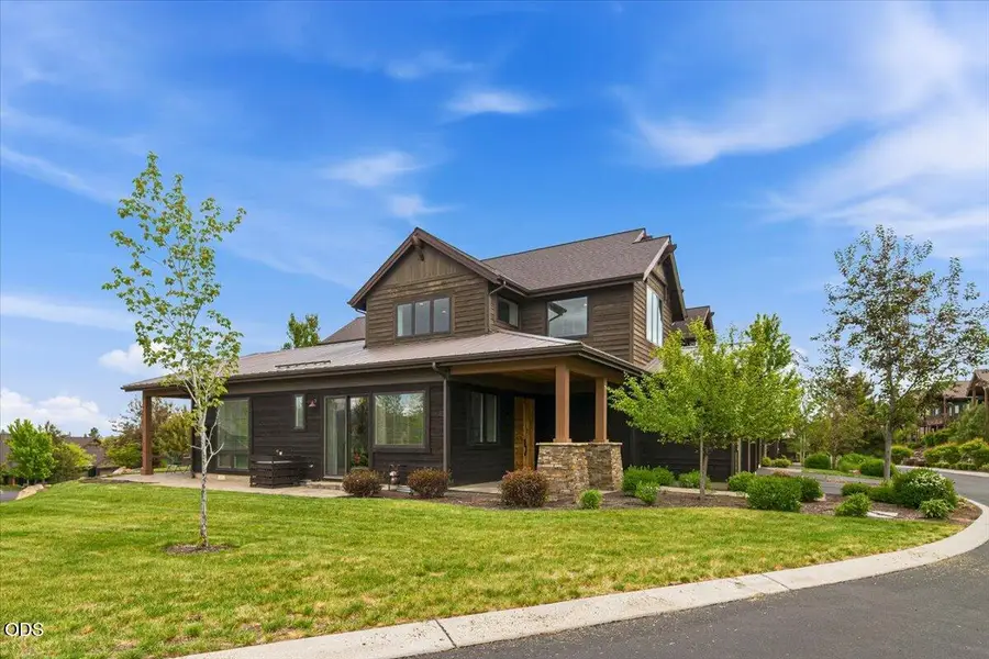 61333 Kindle Rock Loop, Bend, OR 97702 - #2