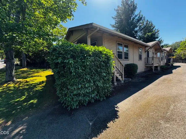 473 Scenic Drive, Ashland, OR 97520
