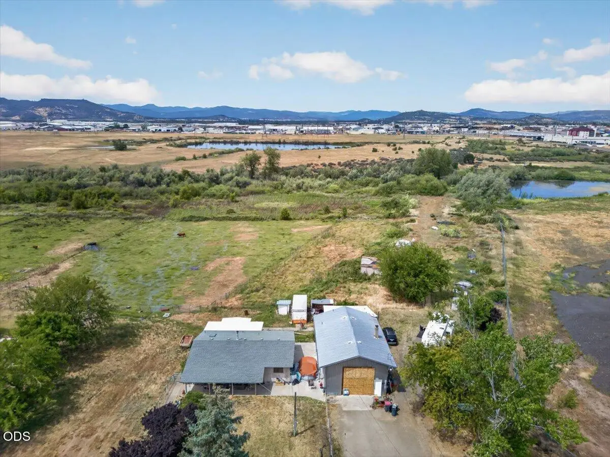 1745 E Gregory, Central Point, OR 97502 - #1