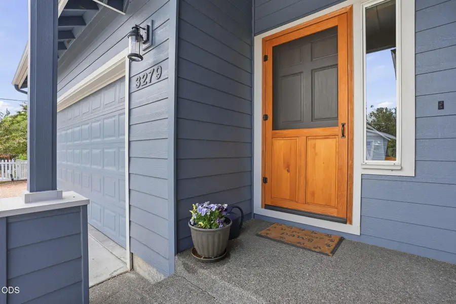 3279 NE Jonahs Court, Bend, OR 97701 - #3