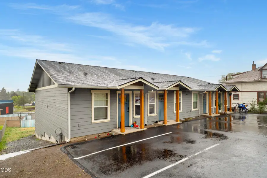 382 NE 10th Street, Prineville, OR 97754 - #3