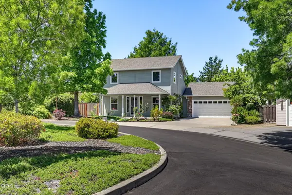 772 St Andrews Circle, Ashland, OR 97520