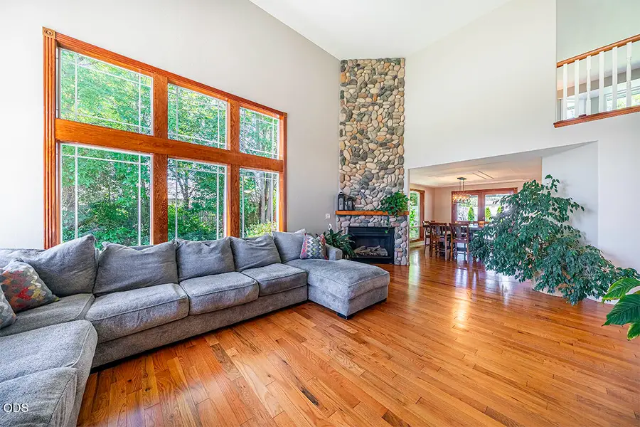 861 Mendolia Way, Central Point, OR 97502 - #3