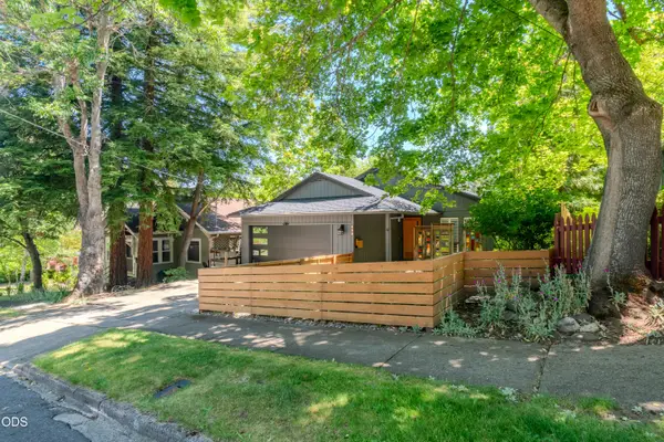 120 Nob Hill Street, Ashland, OR 97520