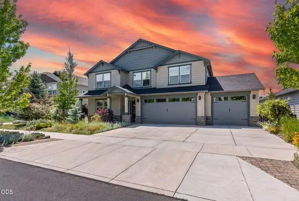 60919 SE Sweet Pea Drive, Bend, OR 97702