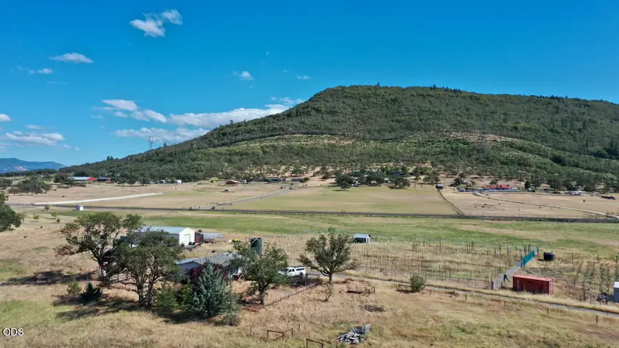 8791 Highway 234, Gold Hill, OR 97525 - #3