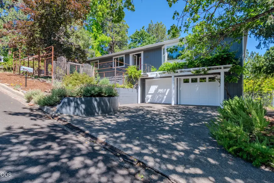 615 Ashland Street, Ashland, OR 97520 - #2