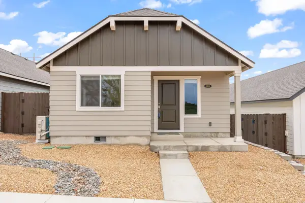 4079 SW Pumice Avenue #97, Redmond, OR 97756